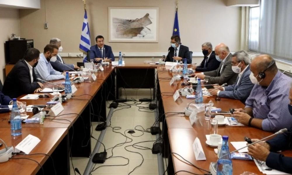 Σύσκεψη των 14 περιφερειαρχών με τον Ευρωπαίο επίτροπο Διαχείρισης Κρίσεων